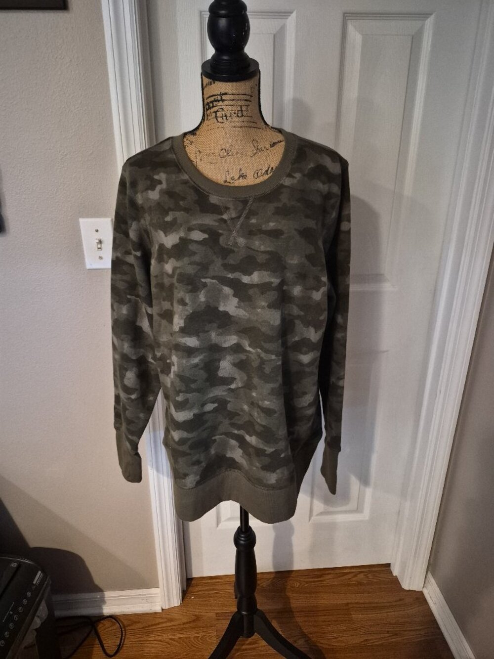 Tek Gear Green Camo Sweatshirt Size 1X